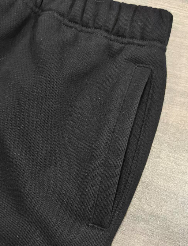 French Terry Brodert Shorts for menn &ndash; Uformelle myke shorts for sommerbruk